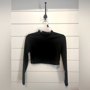 Shein long-sleeved crop top for tweens/teens.